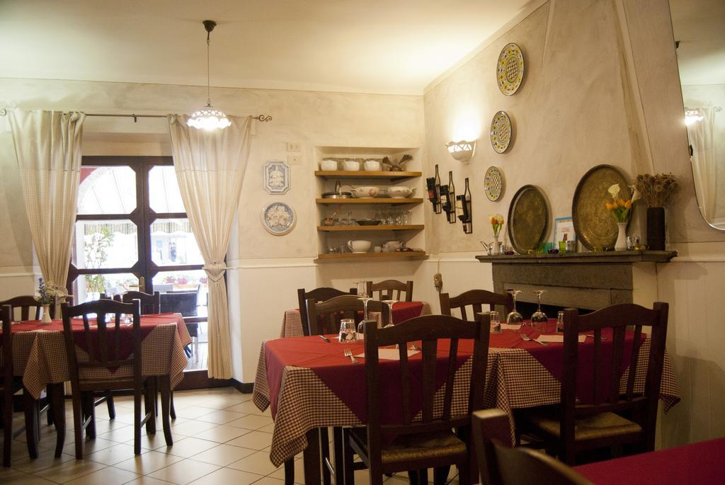 Albergo Ristorante La Rocca Firenzuola Exterior photo